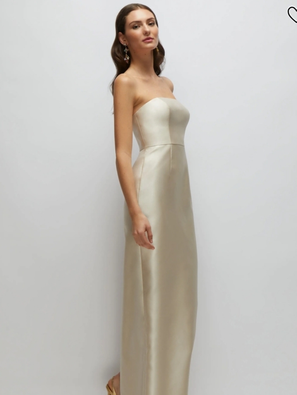 Timeless Strapless Column with Satin Twill Fabrik in Champagne